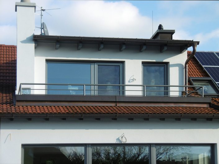 Umbau Einfamilienhaus Biedermannsdorf – Dachgeschoß mit Balkon